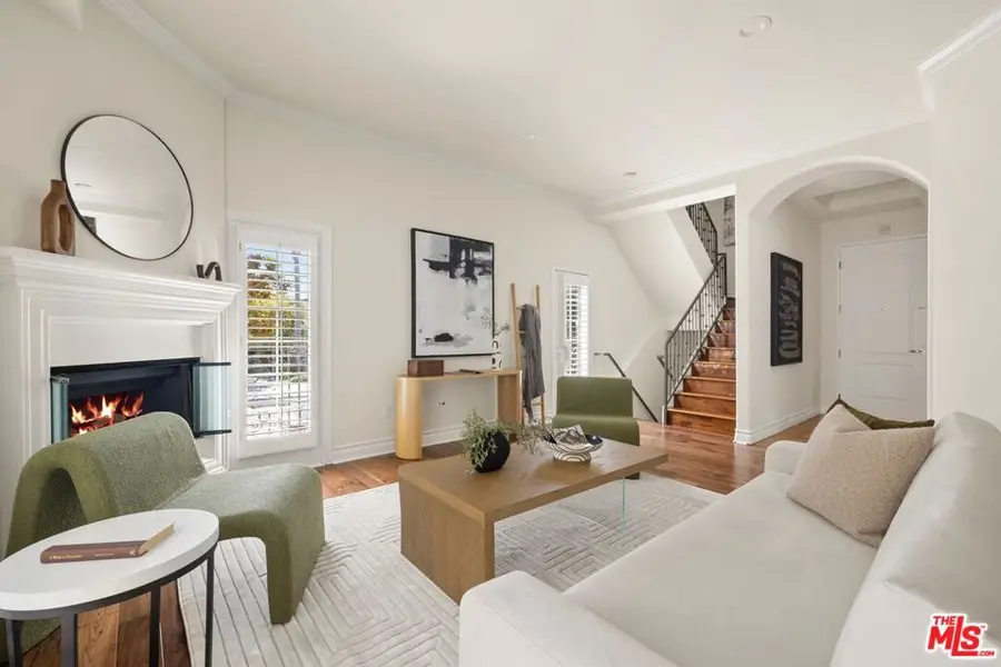 1804 S Barrington Avenue #A, Los Angeles, CA 90025 - #2