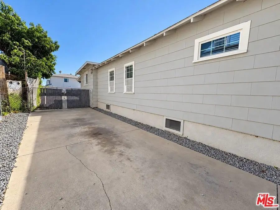 1528 W 36th Street, Los Angeles, CA 90018 - #2