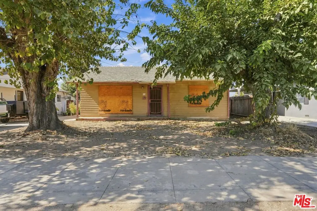528 S D Street, Exeter, CA 93221 - #1