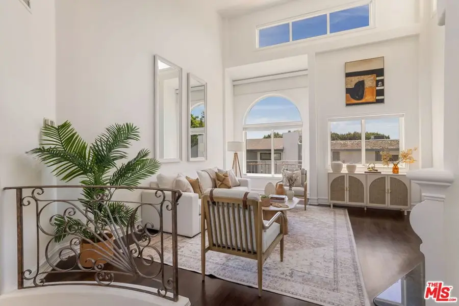 2922 Montana Avenue #B, Santa Monica, CA 90403 - #2