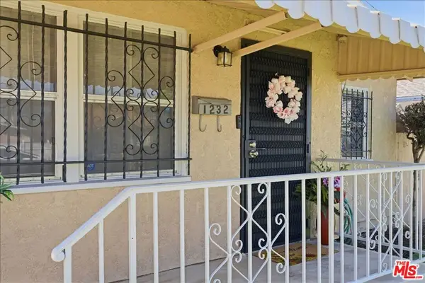 1232 W 74th Street, Los Angeles, CA 90044