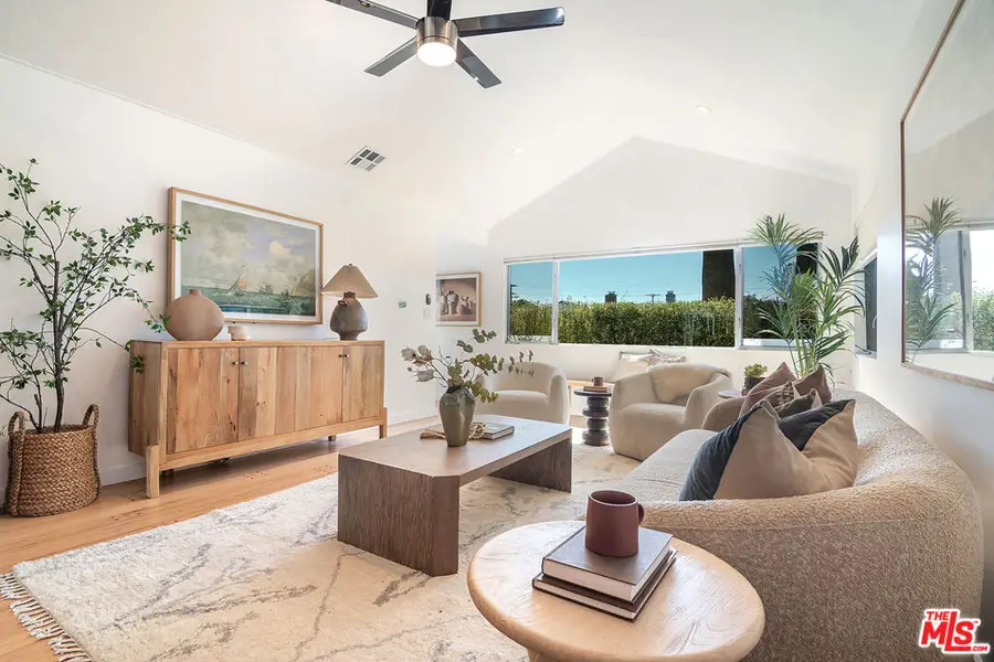 8042 Altavan Avenue, Los Angeles, CA 90045 - #3