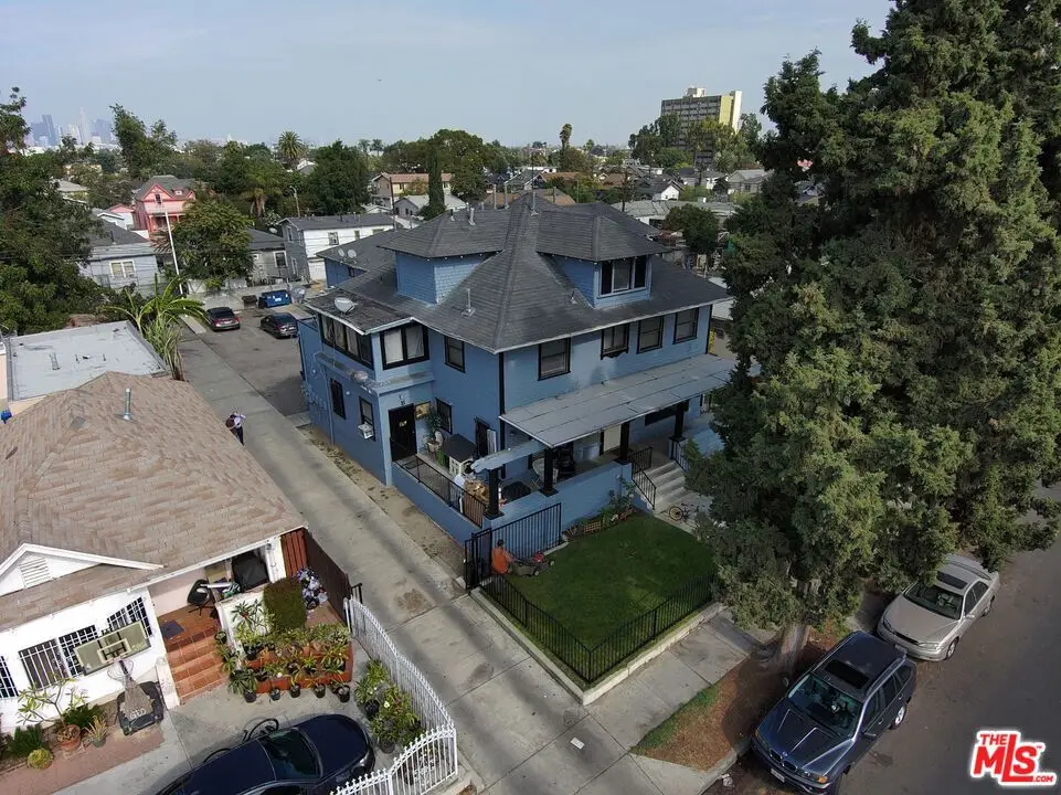 915 E 50th Street, Los Angeles, CA 90011 - #1