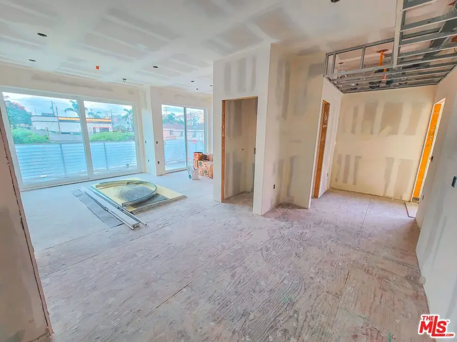 320 N Mountain View Avenue, Los Angeles, CA 90026 - #3
