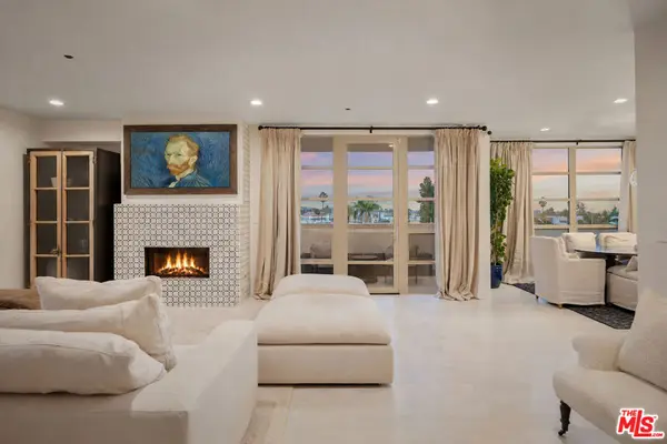 870 Haverford Avenue #303, Pacific Palisades, CA 90272