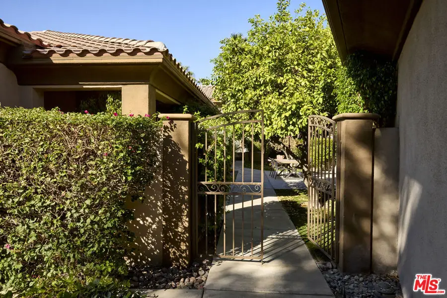 10 Wimbledon Circle, Rancho Mirage, CA 92270 - #3