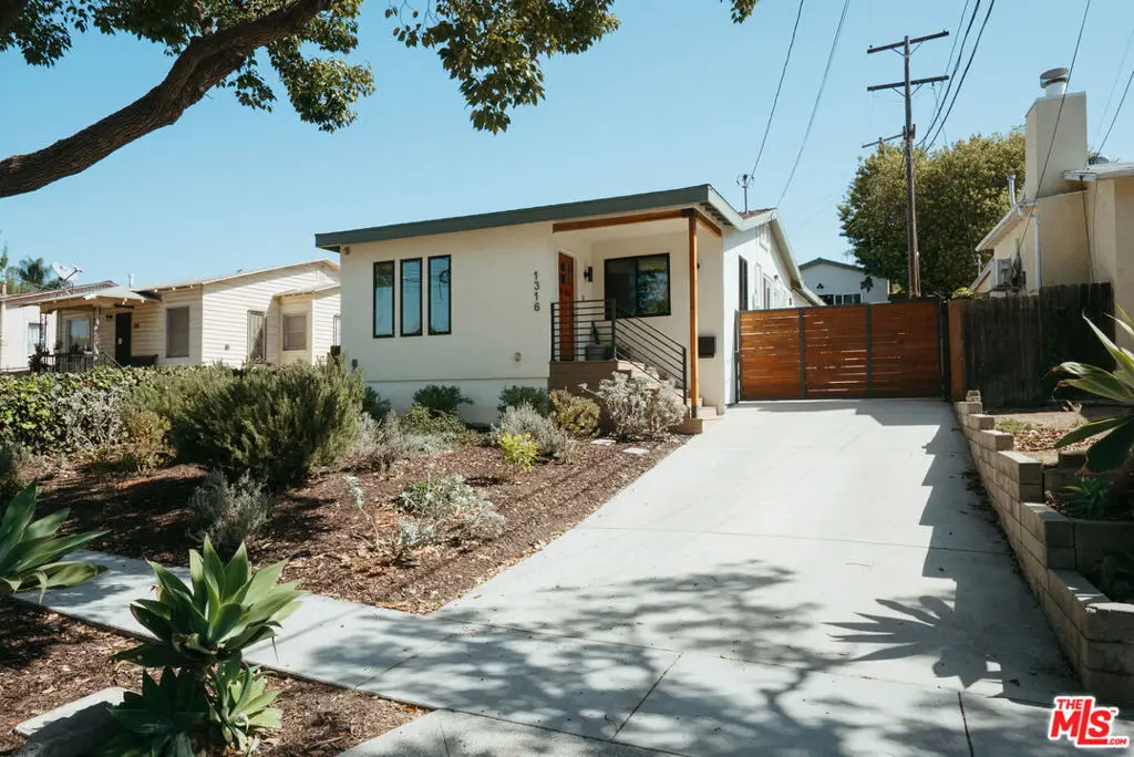 1316 N Chester Avenue, Inglewood, CA 90302 - #1