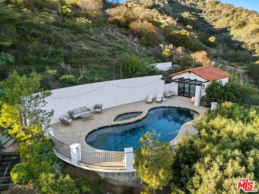 8171 Tianna Road, Los Angeles, CA 90046 - #2