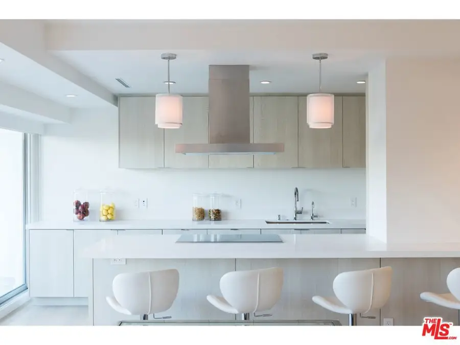 838 N Doheny Drive #302, West Hollywood, CA 90069 - #3
