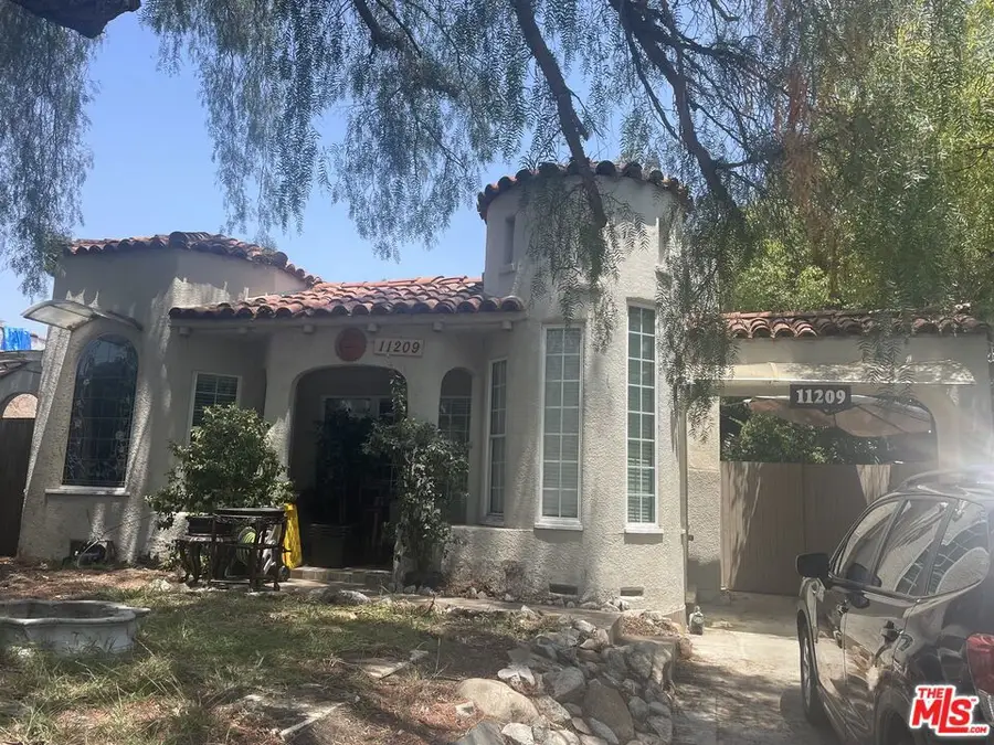 11209 Hatteras Street, North Hollywood, CA 91601 - #3