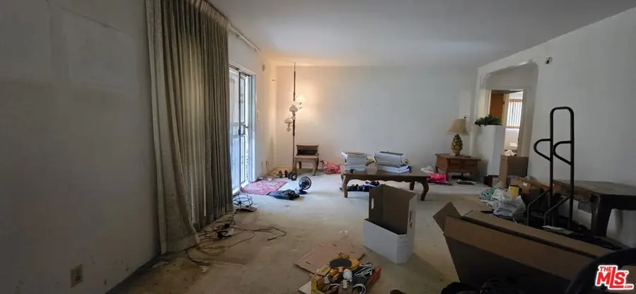 3854 S Norton Avenue, Los Angeles, CA 90008 - #3