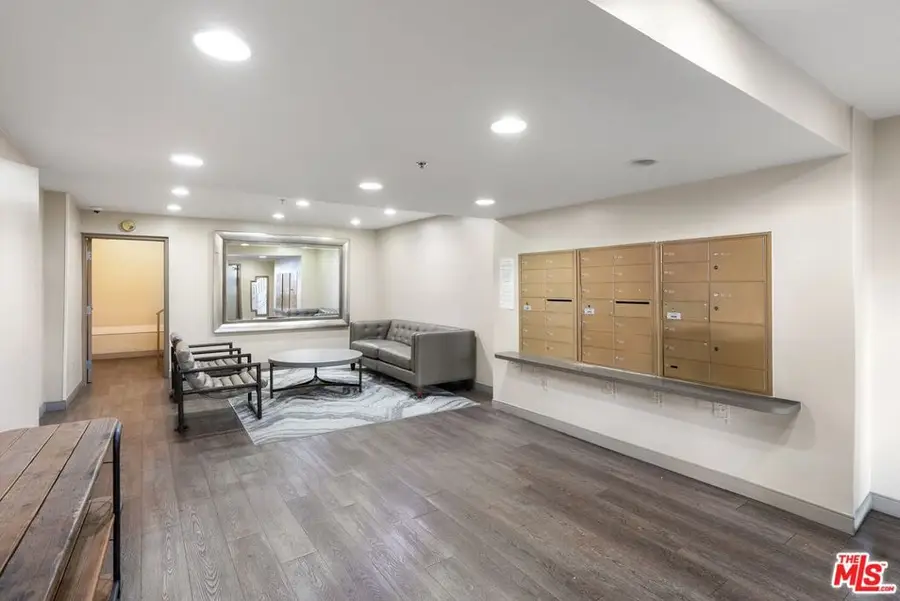 14630 Dickens Street #105, Sherman Oaks, CA 91403 - #3