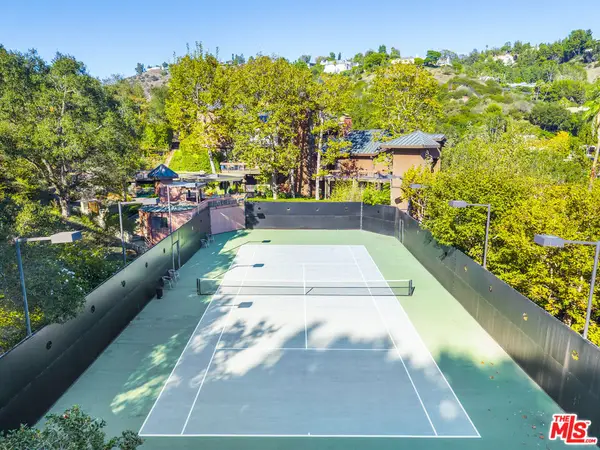 1119 Moraga Dr, Los Angeles, CA 90049