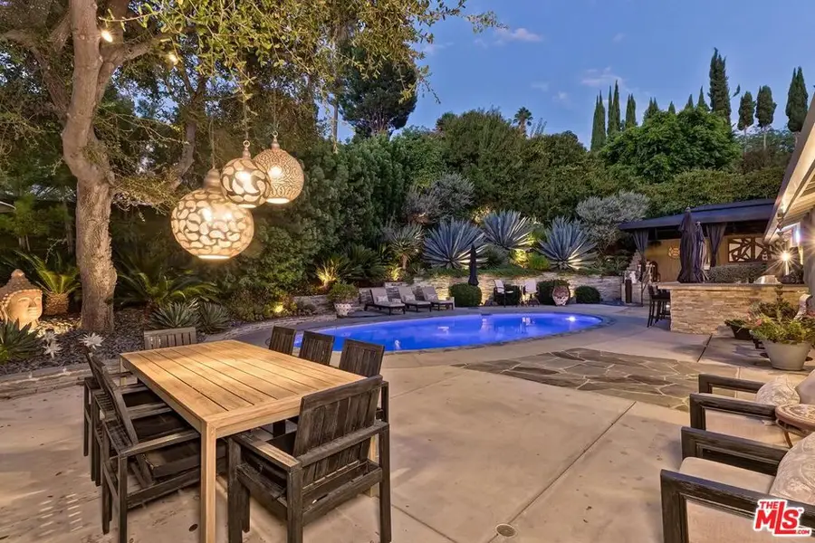 11545 Dona Cecilia Drive, Studio City, CA 91604 - #2