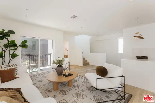 1231 1/2 N June Street, Los Angeles, CA 90038