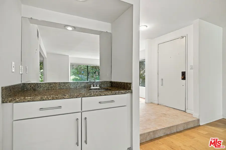 285 Rosemont Avenue, Pasadena, CA 91103 - #3