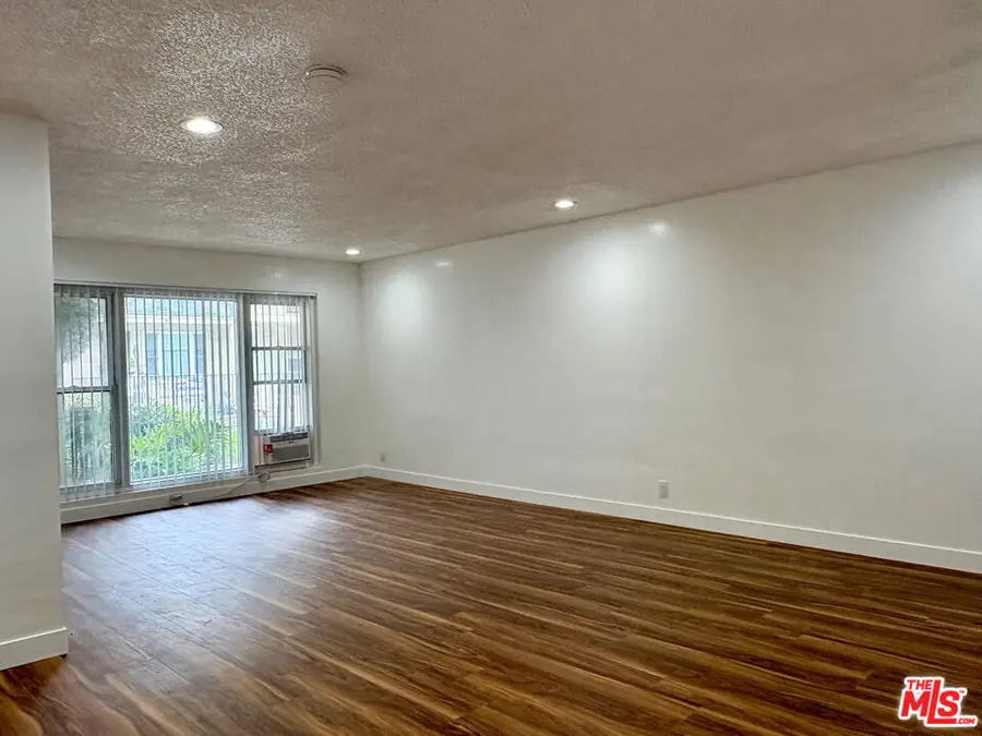 11670 W Sunset Boulevard #109, Los Angeles, CA 90049 - #3