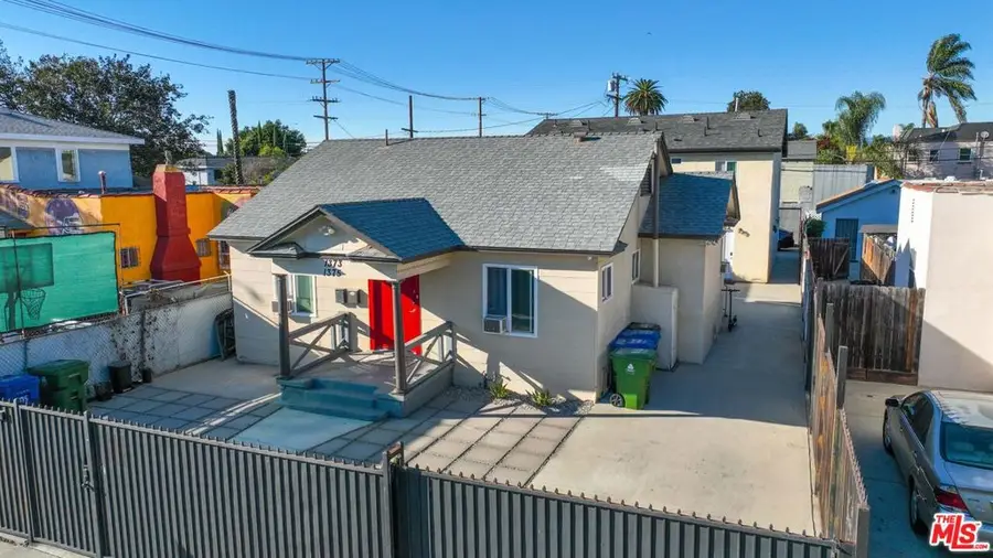 1375 W 37th Drive, Los Angeles, CA 90007 - #2