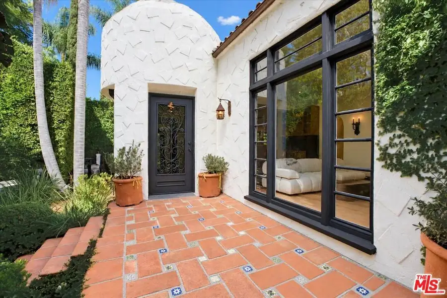 934 N Sweetzer Avenue, West Hollywood, CA 90069 - #2