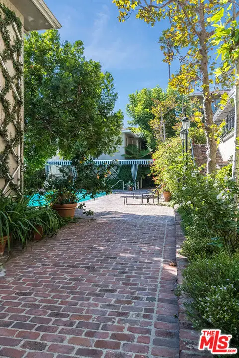 1225 Sunset Plaza Drive #2, West Hollywood, CA 90069 - #2