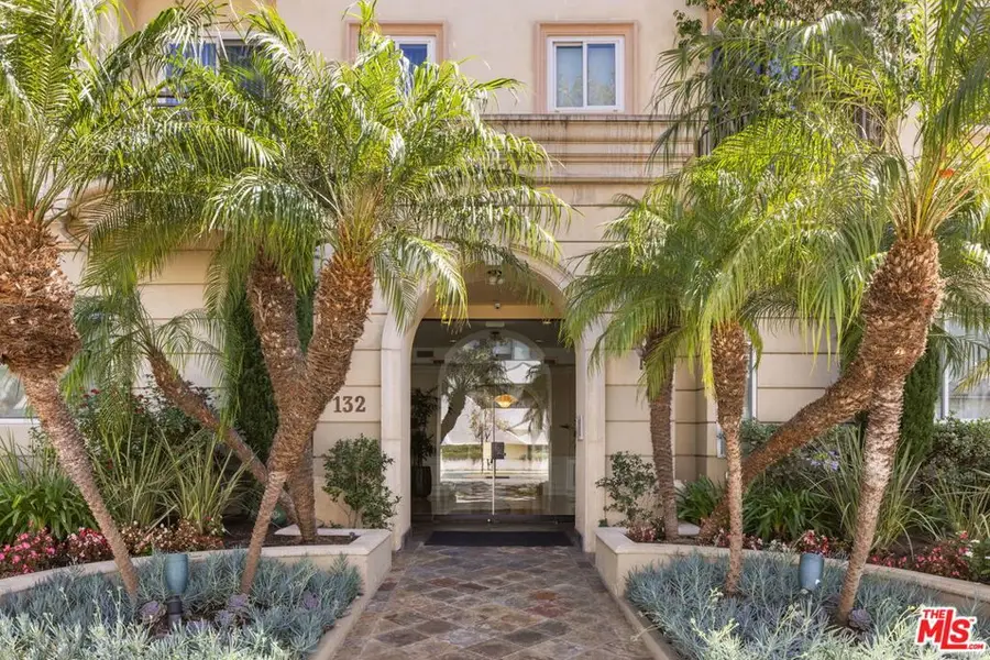 132 S Maple Drive #PH3, Beverly Hills, CA 90212 - #3