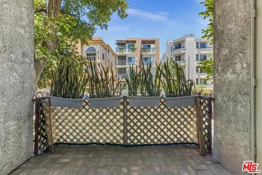 2031 S Bentley Avenue #107, Los Angeles, CA 90025 - #3