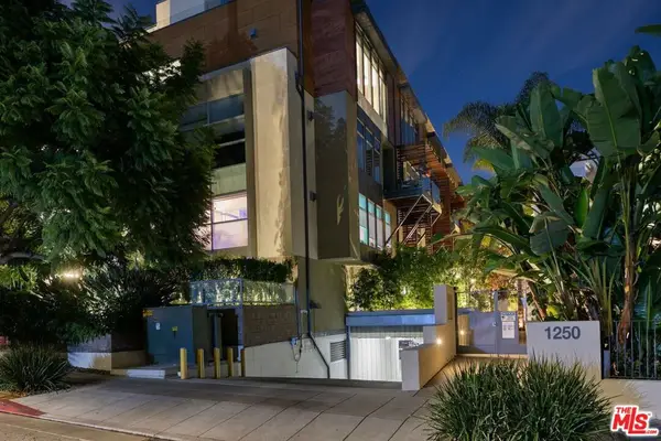1250 N Harper Avenue #302, Los Angeles, CA 90046