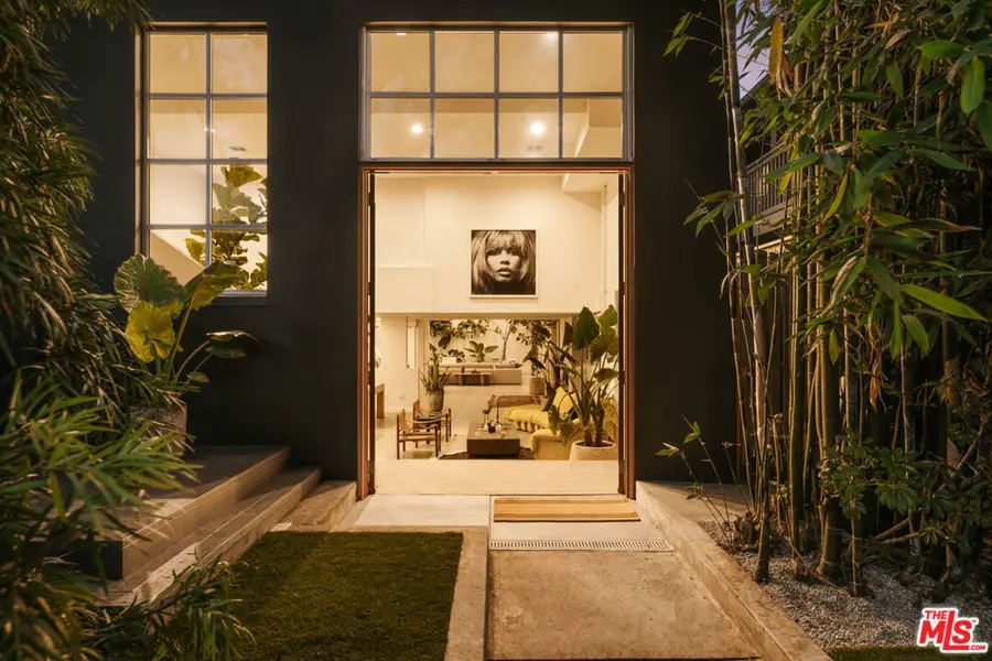 633 Santa Clara Avenue, Venice, CA 90291 - #3