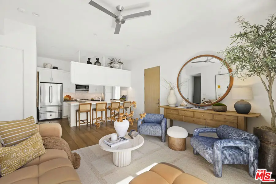 1041 N Spaulding Avenue #208, Los Angeles, CA 90046 - #2