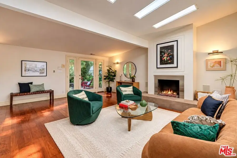 8513 Walnut Drive, Los Angeles, CA 90046 - #2