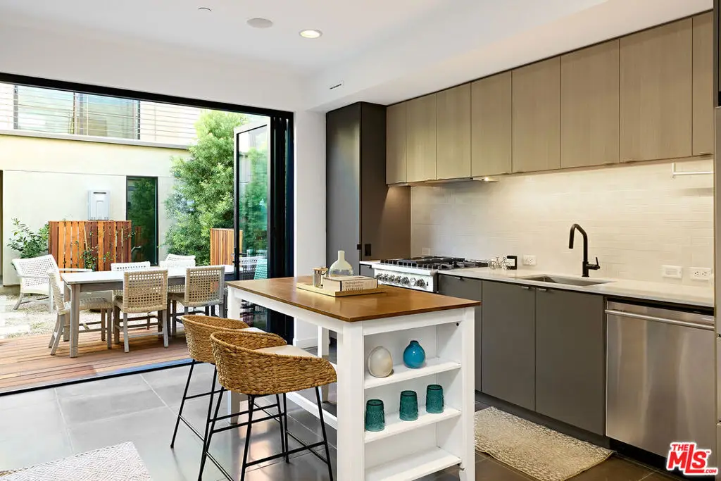744 Brooks Avenue, Venice, CA 90291 - #1
