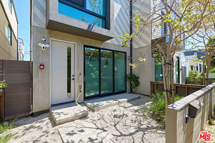 744 Brooks Avenue, Venice, CA 90291 - #3
