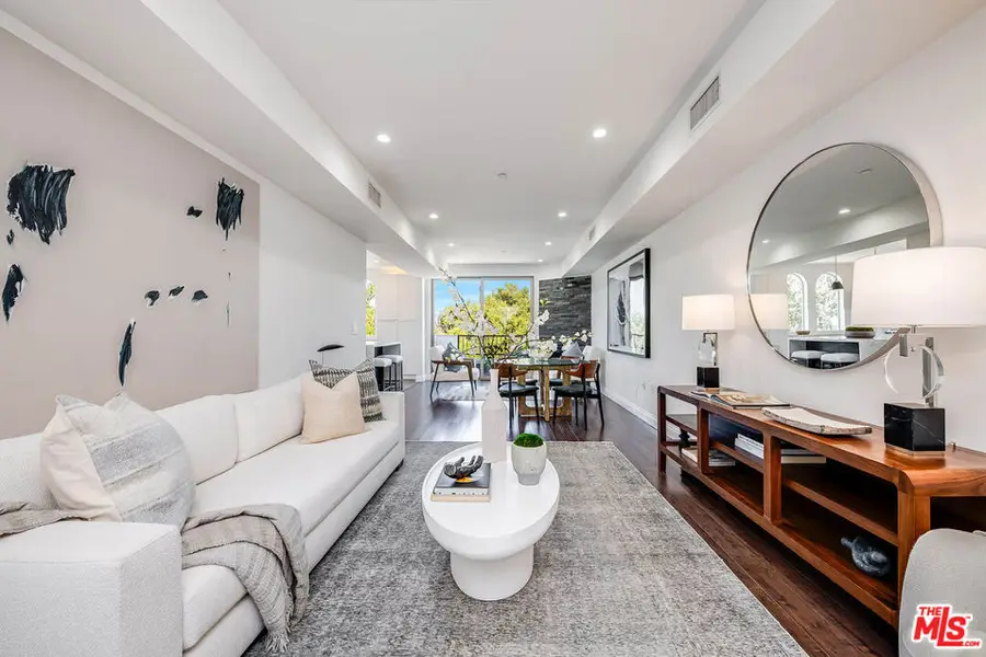 11218 Camarillo Street #406, Toluca Lake, CA 91602 - #3