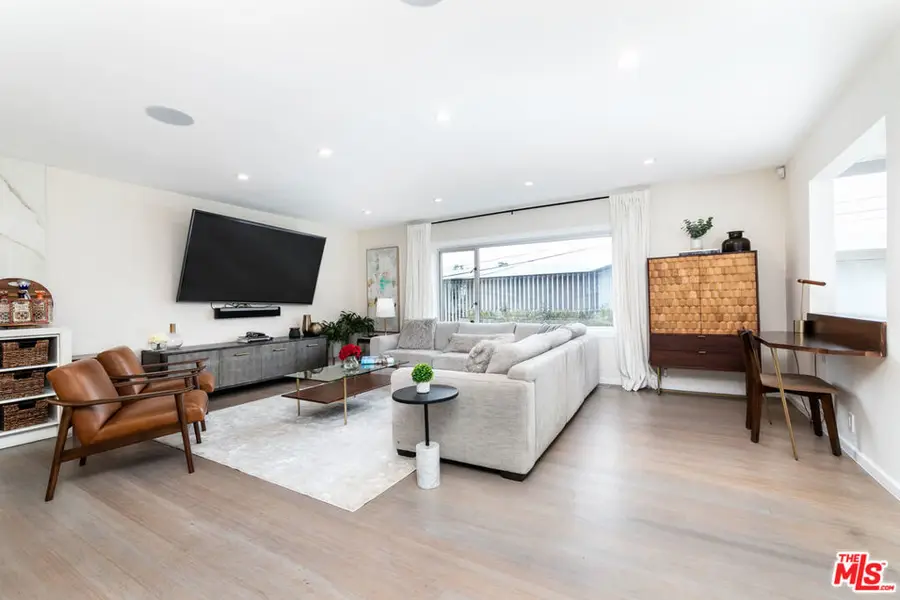 9323 Flicker Way, West Hollywood, CA 90069 - #3