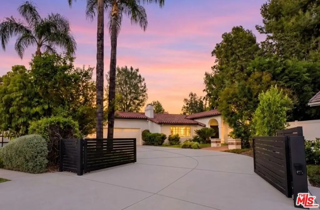 17615 Corinthian Drive, Encino, CA 91316 - #1