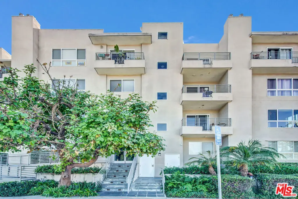 5764 San Vicente Boulevard #201, Los Angeles, CA 90019 - #1
