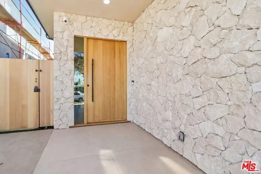 930 Embury Street, Pacific Palisades, CA 90272 - #3