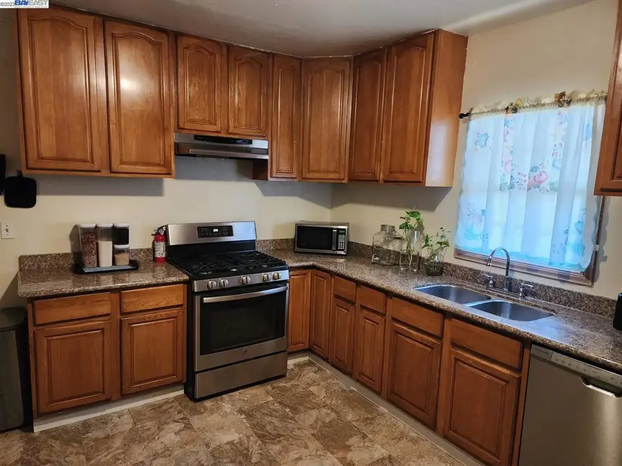 5432 Bancroft Ave, Oakland, CA 94601 - #2