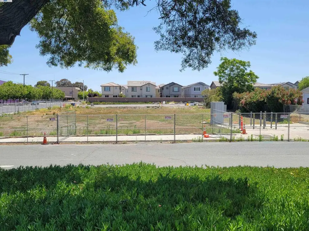 310 Central Ave., Pittsburg, CA 94565 - #1