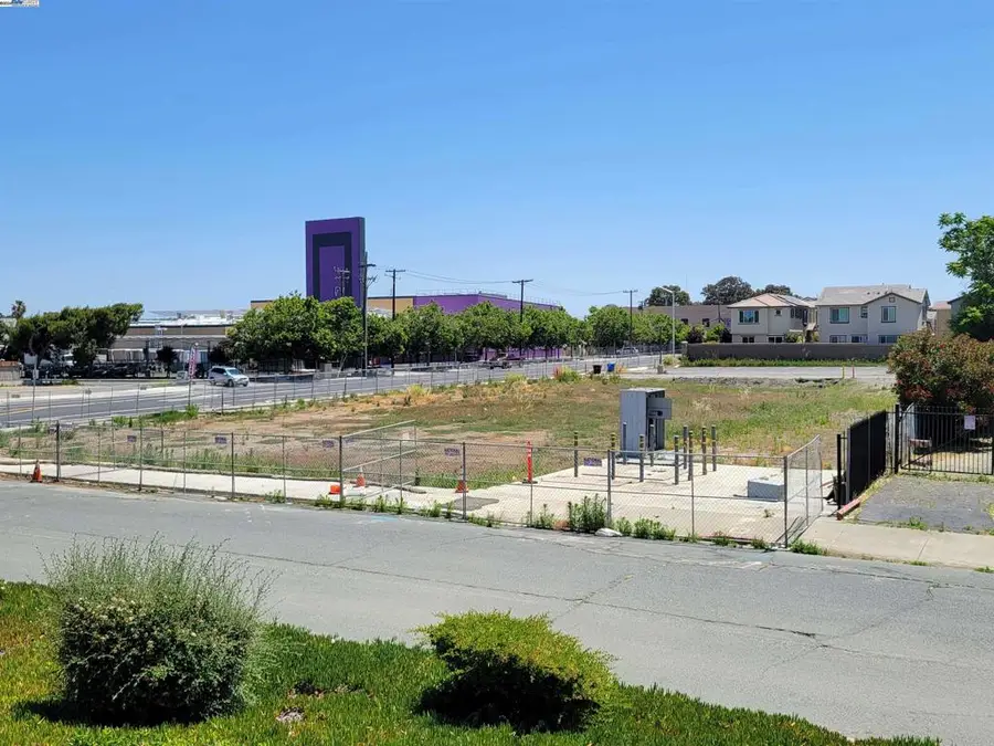 310 Central Ave., Pittsburg, CA 94565 - #2