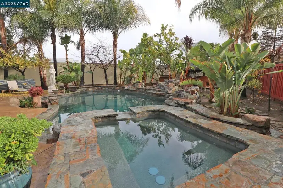 1097 Teal Ct, Brentwood, CA 94513 - Image #3