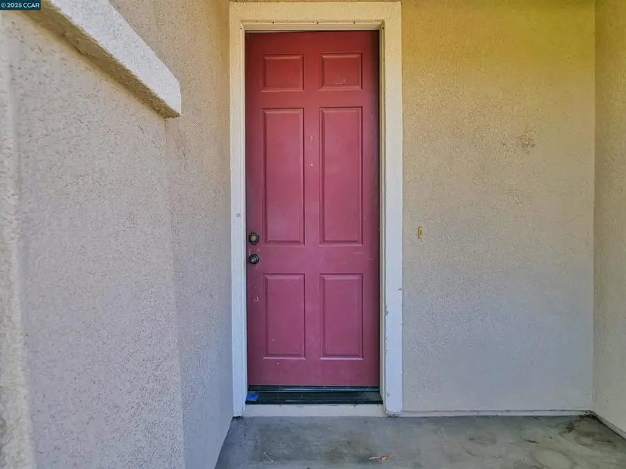 2035 Pasado Avenue, Manteca, CA 95336 - Image #2