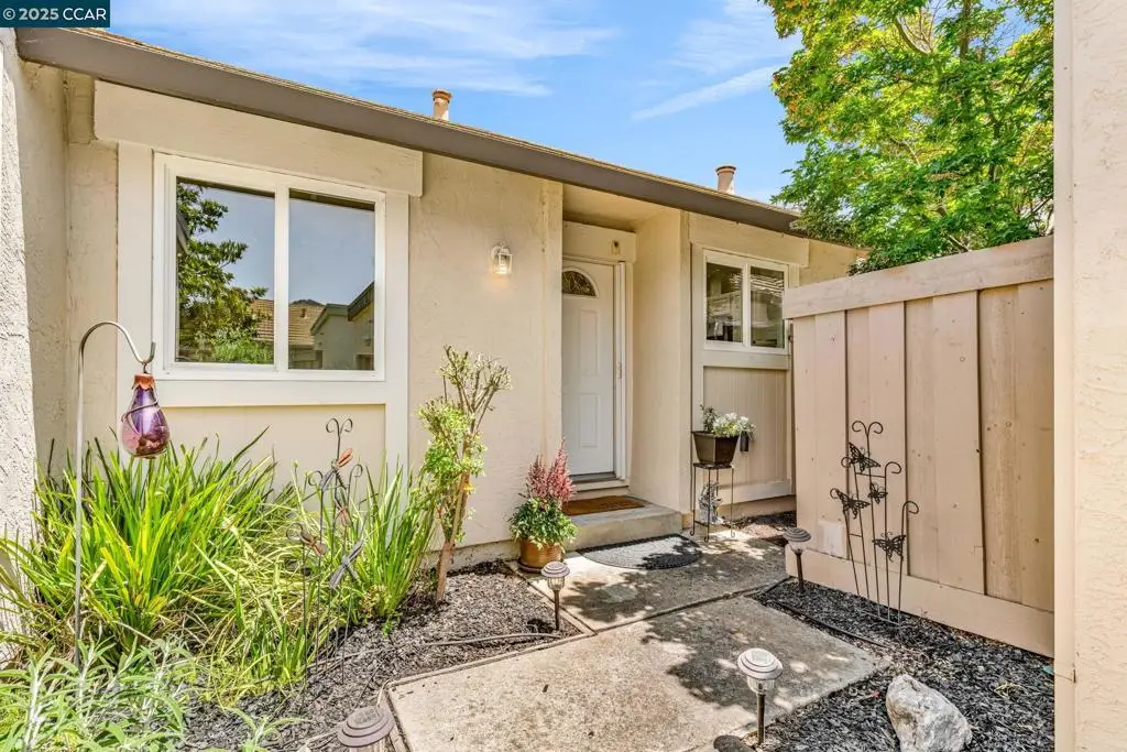 7 Clark Creek Circle, Clayton, CA 94517 - Image #1