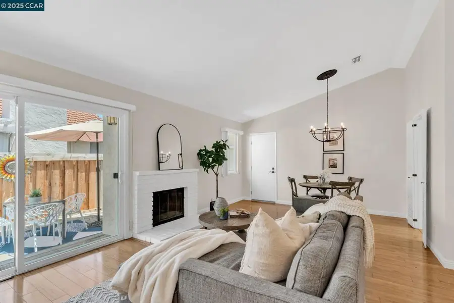 7 Clark Creek Circle, Clayton, CA 94517 - Image #2