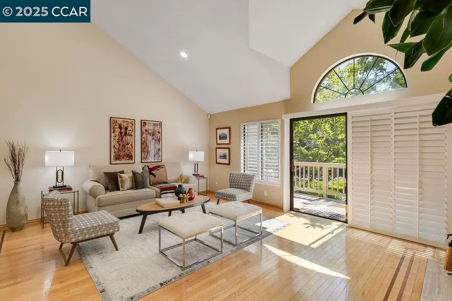 325 Beacon Ridge Ln, Walnut Creek, CA 94597 - Image #2