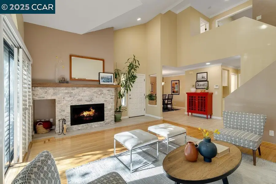 325 Beacon Ridge Ln, Walnut Creek, CA 94597 - Image #3