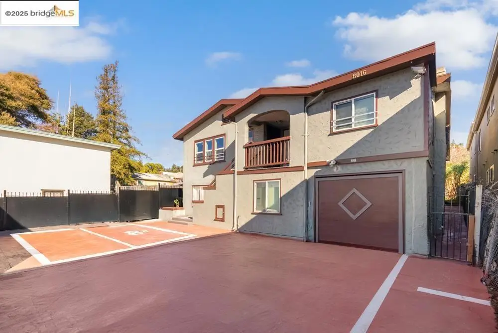 8016 Macarthur Blvd, Oakland, CA 94605 - #1