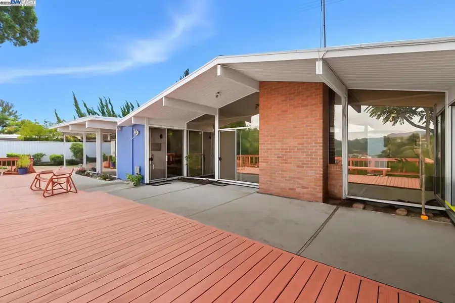 5605 Greenridge Rd, Castro Valley, CA 94552 - Image #2