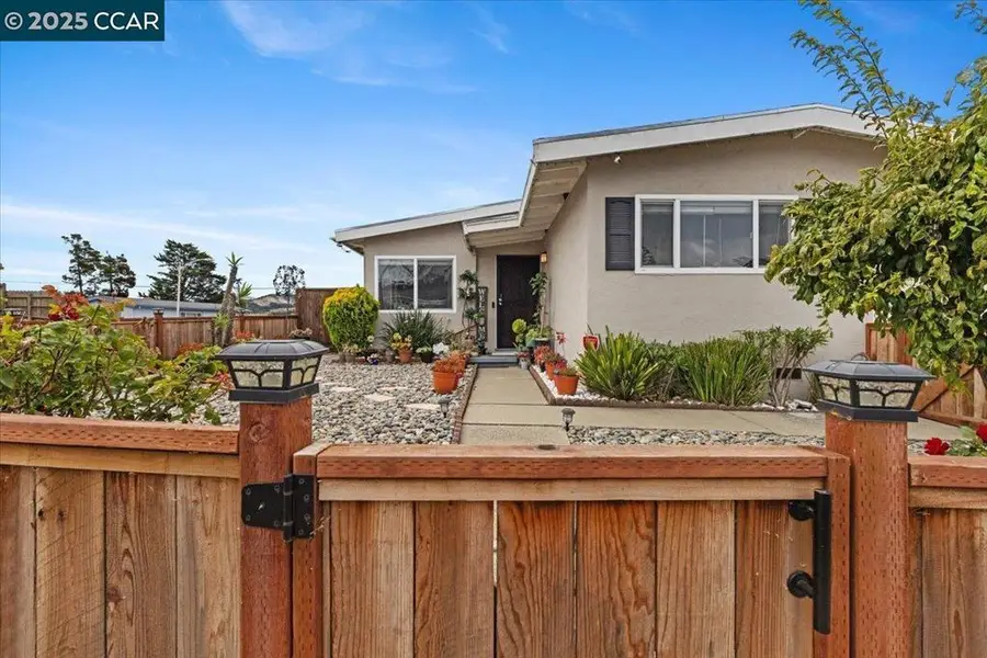 3034 Parker Rd, Richmond, CA 94806 - Image #3
