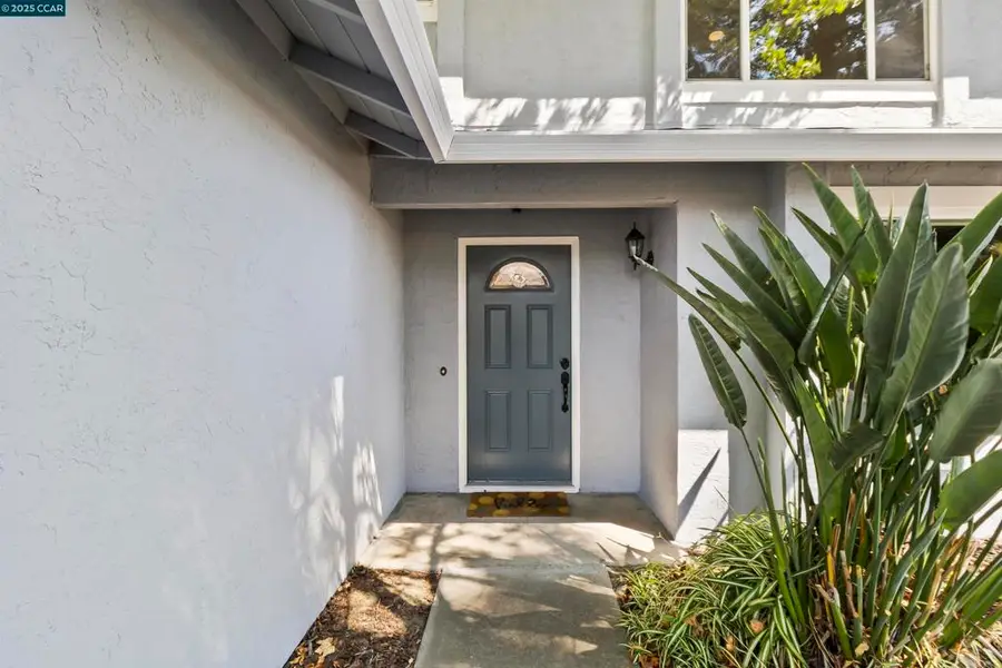 104 Fountainhead Ct, Martinez, CA 94553 - Image #3